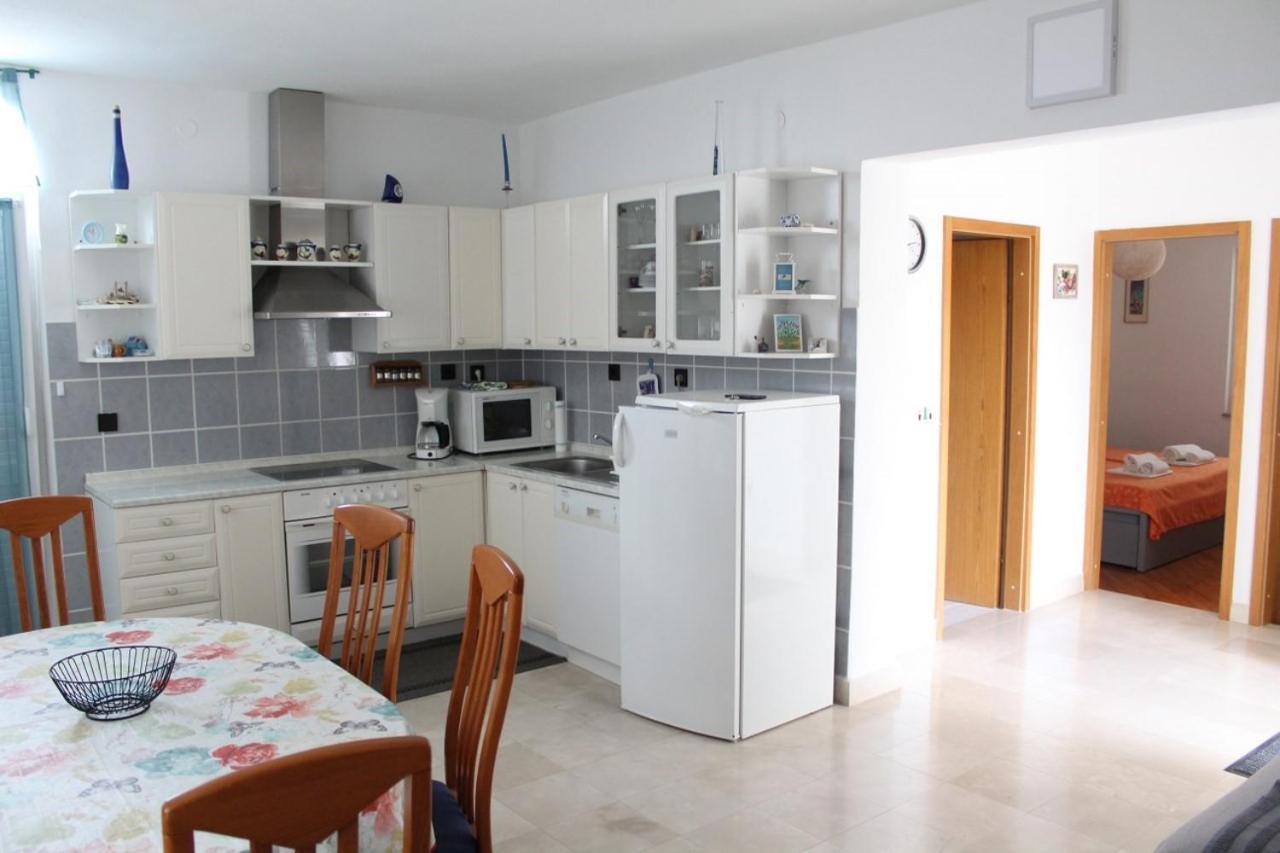 Apartments Ada Primosten Bagian luar foto